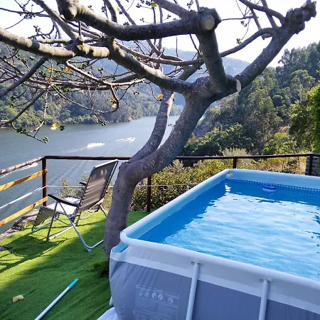 Casa Vista Alegre * Abelhal