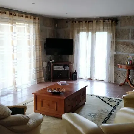 Casa Vista Alegre *